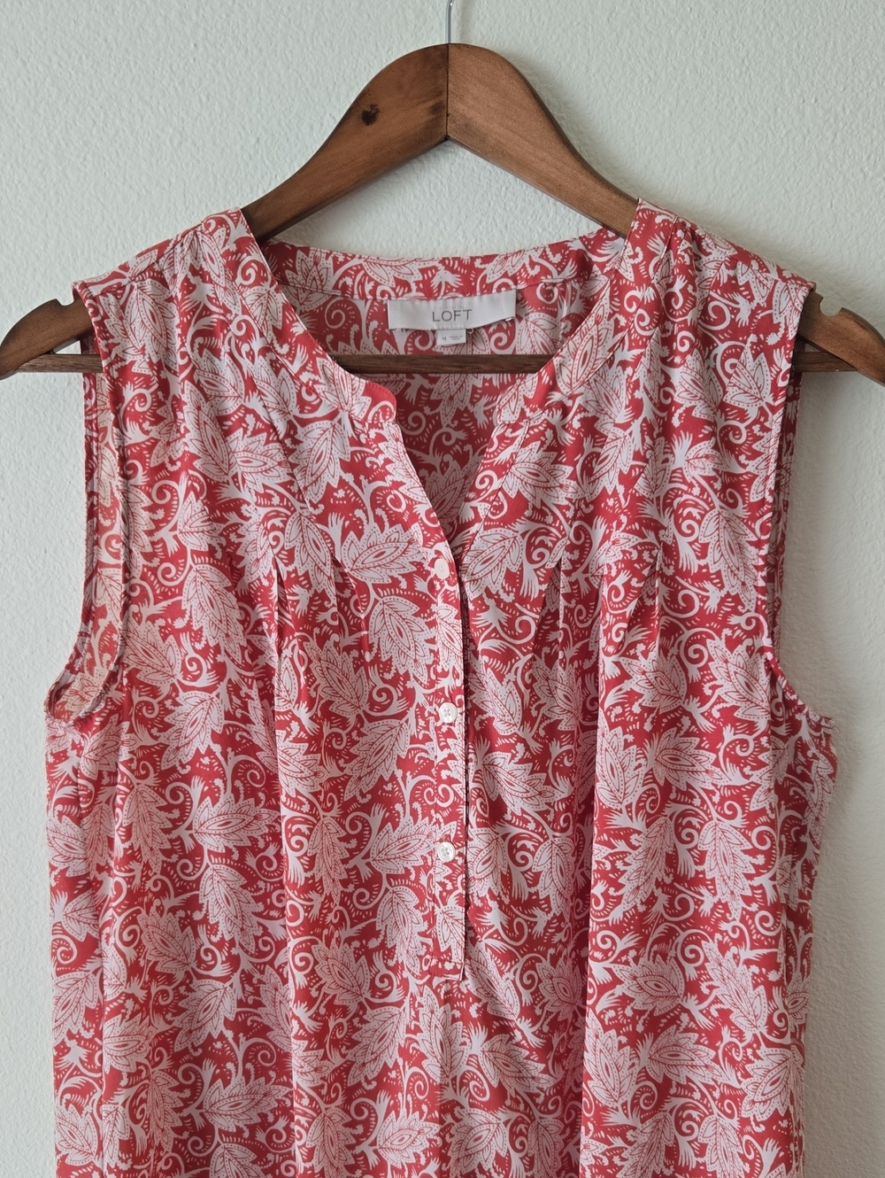 LOFT Sleeveless Blouse